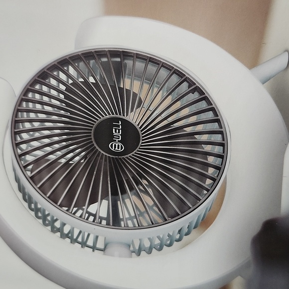 Multicolor Lights Swivel Desk Fan 3 Speeds 4 Lights USB Rechargable White New 5" - Picture 7 of 15